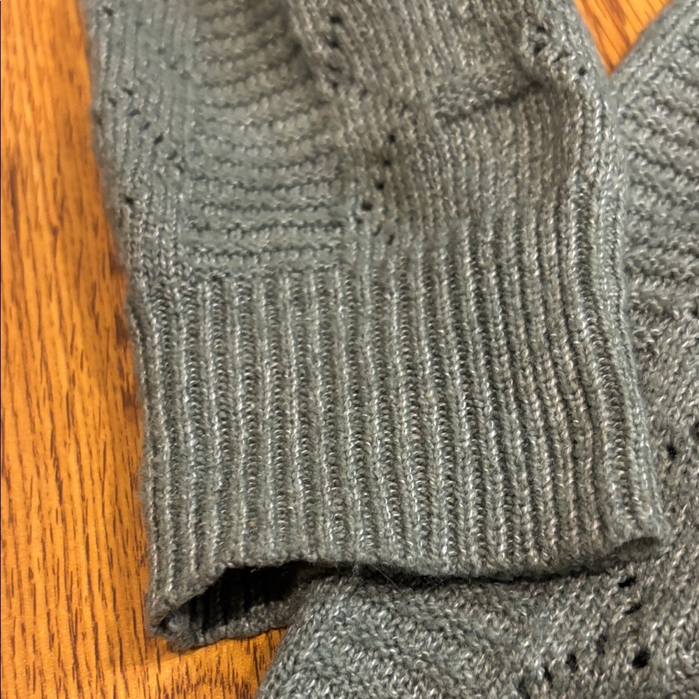 Madison Cream turtle neck and Green pullover v neck sweater - Picture 5 of 10